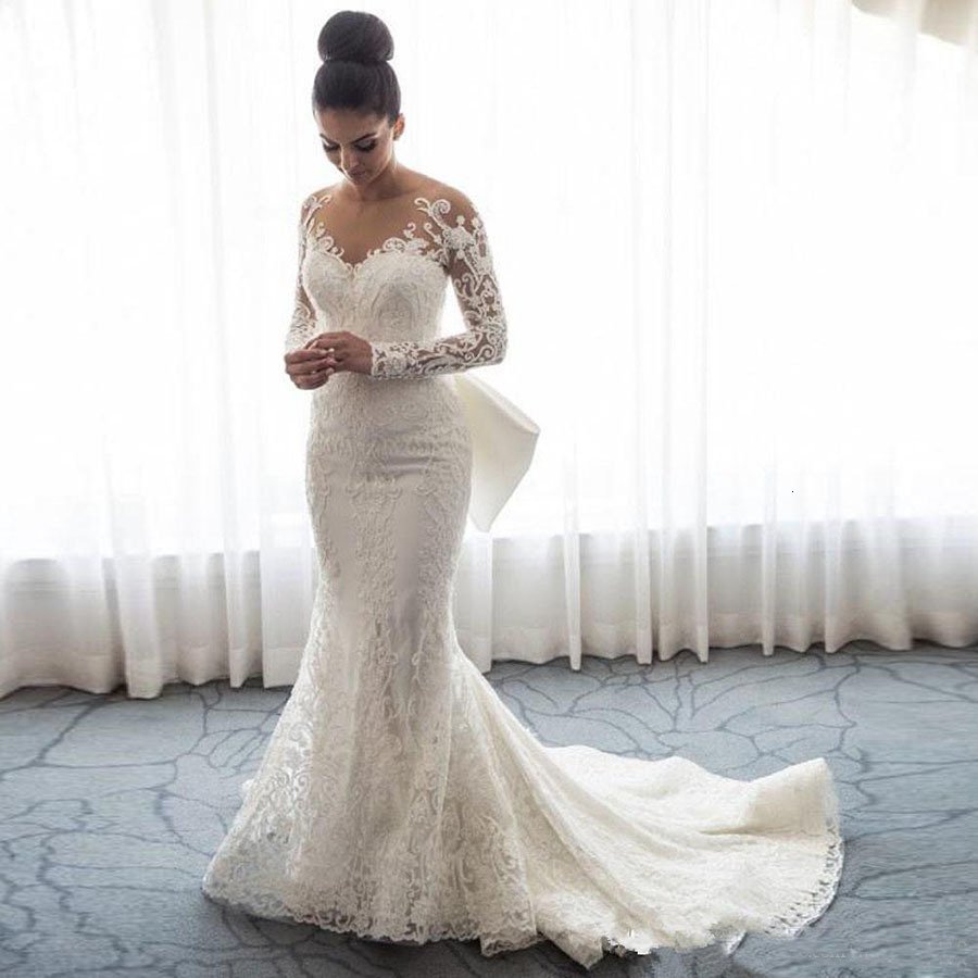 Кружевное свадебное платье русских дизайнеров