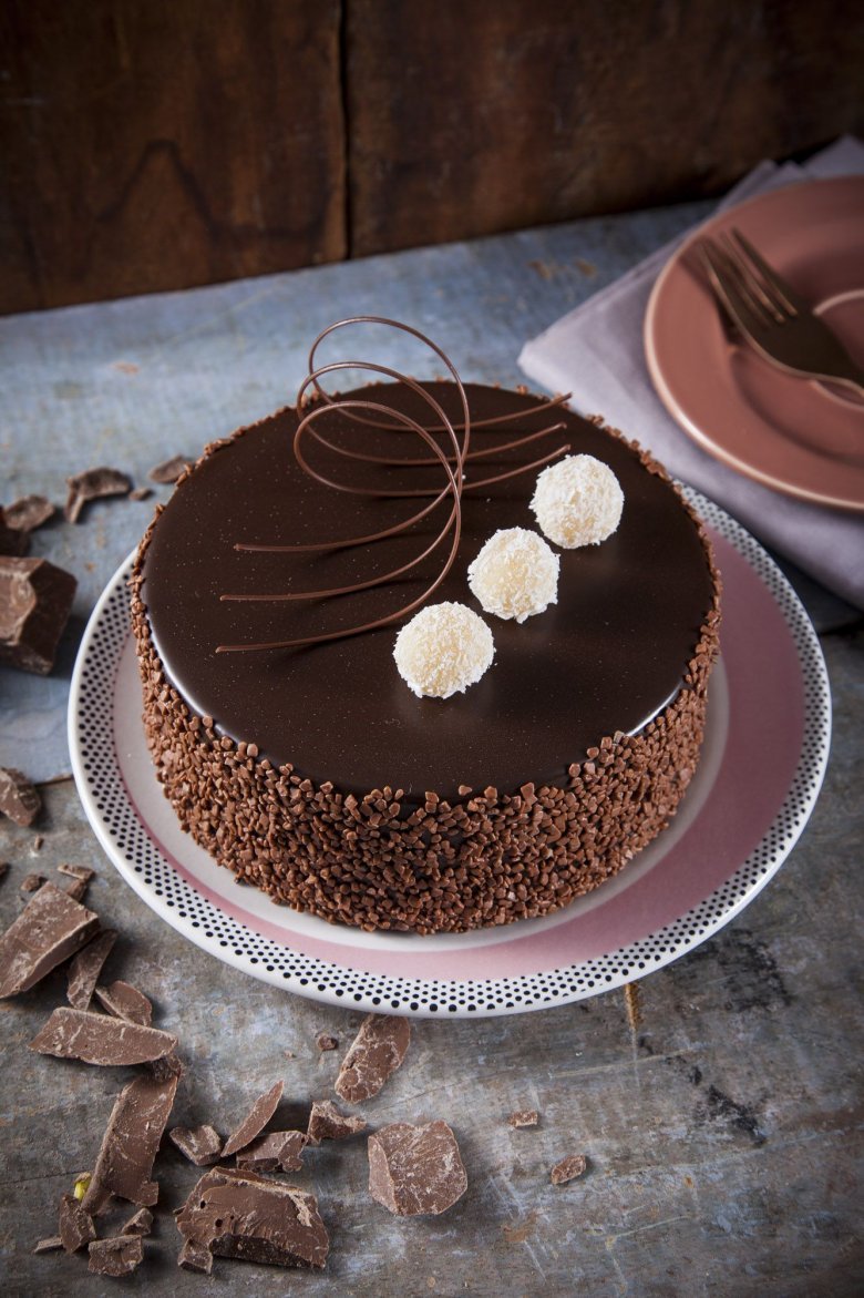 Украшение тортов шоколадными декорами