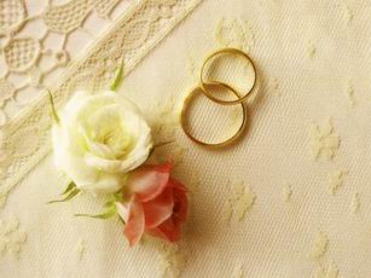 С днем свадьбы кольца