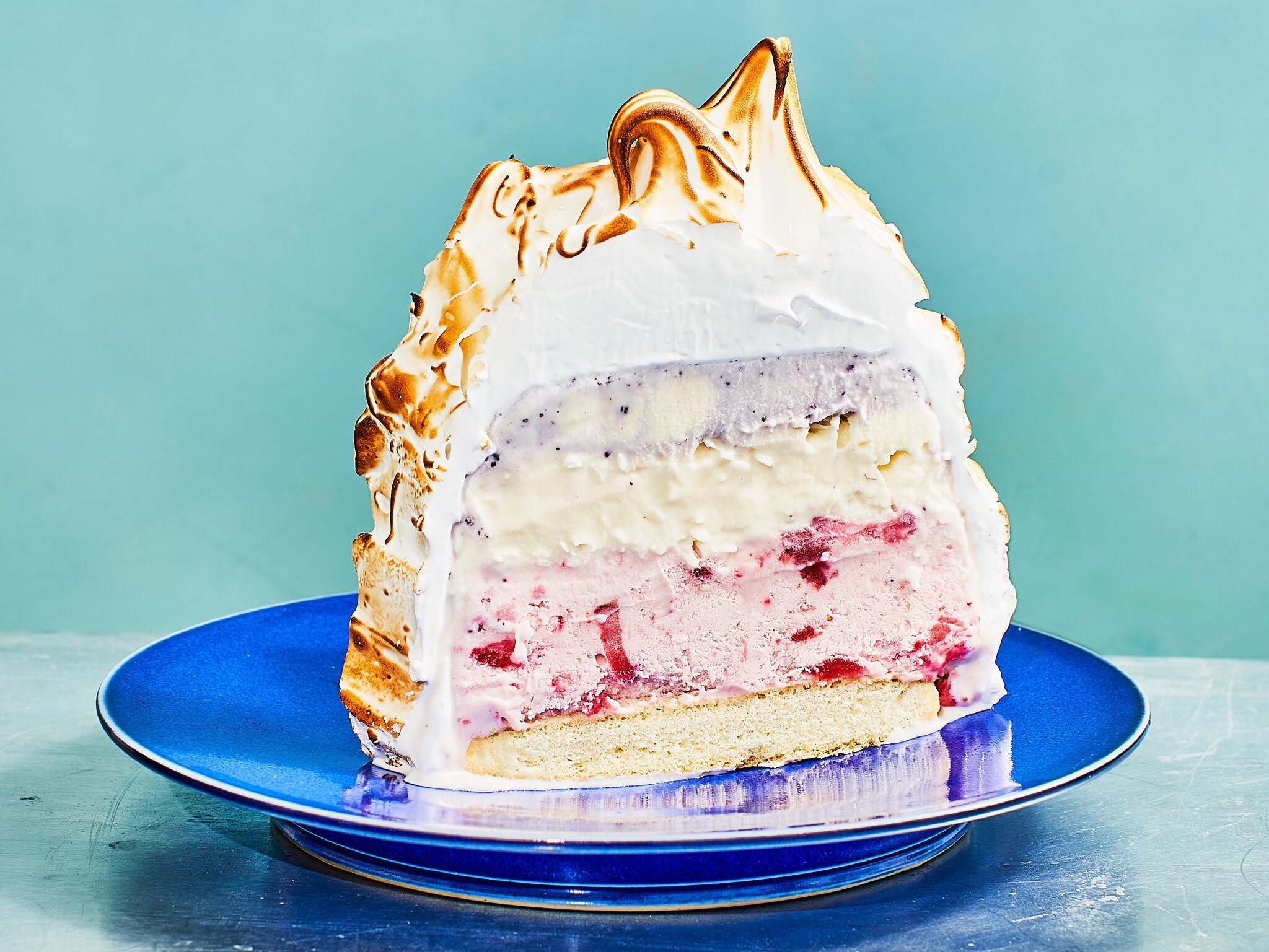 Десерт Baked Alaska