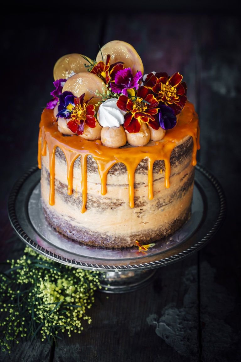 Украшение морковного торта на день рождения