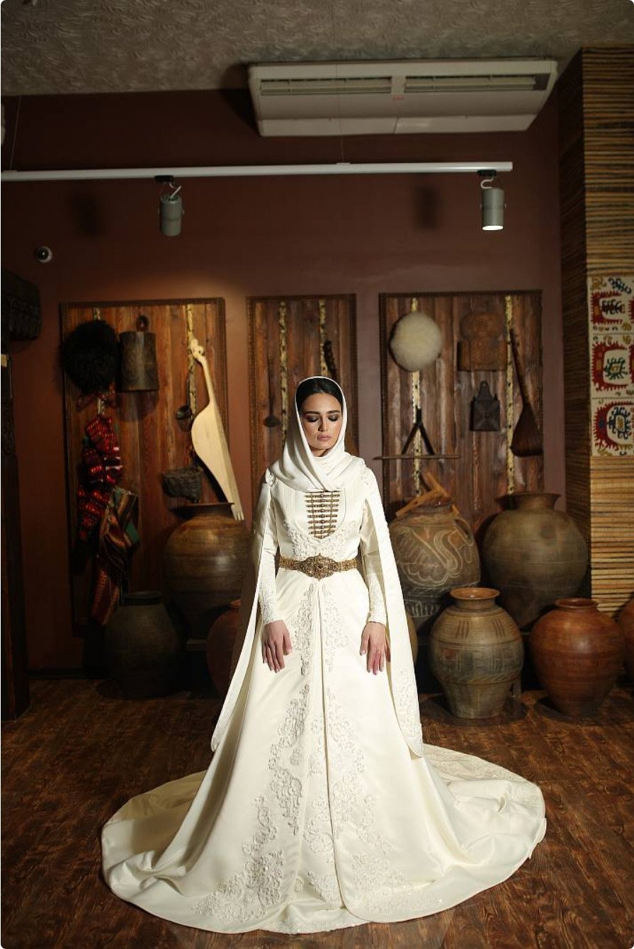 Платье на армянскую сва