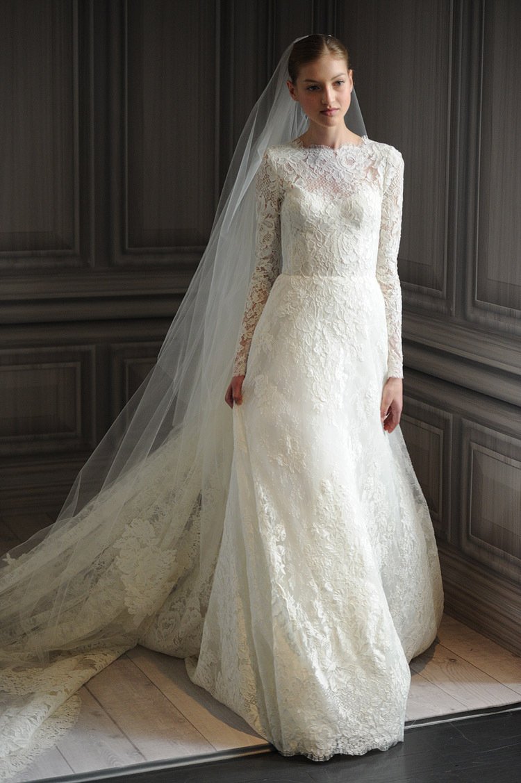 Свадебное платье с высоким воротником и рукавами