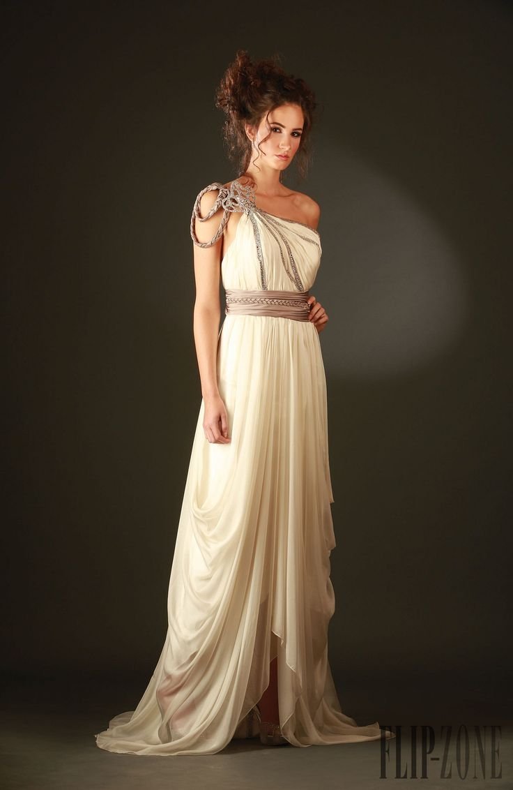 Платье в римском стиле