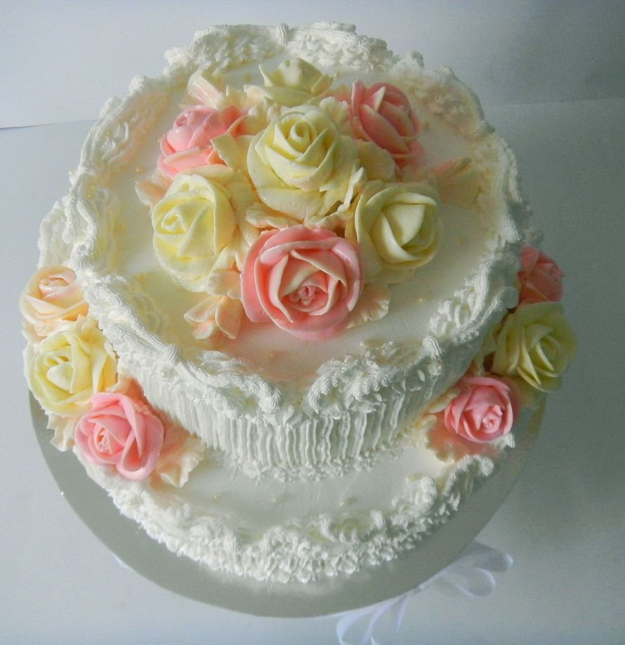 Кремовый торт на свадьбу