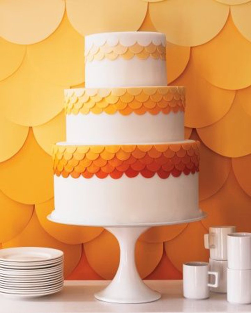 Декор торта оранжевого цвета