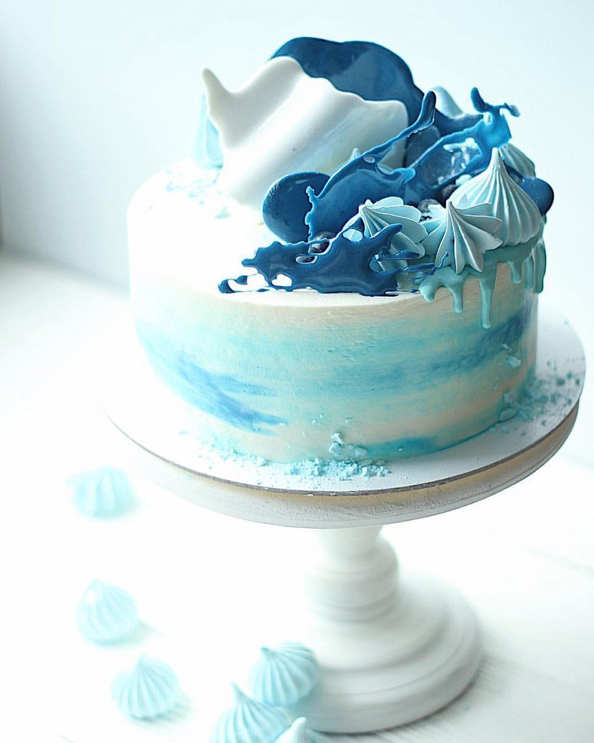 Торт бело голубой