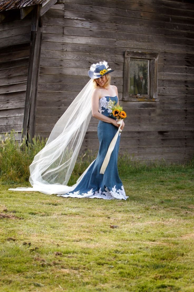 Свадебное платье в джинсовом стиле