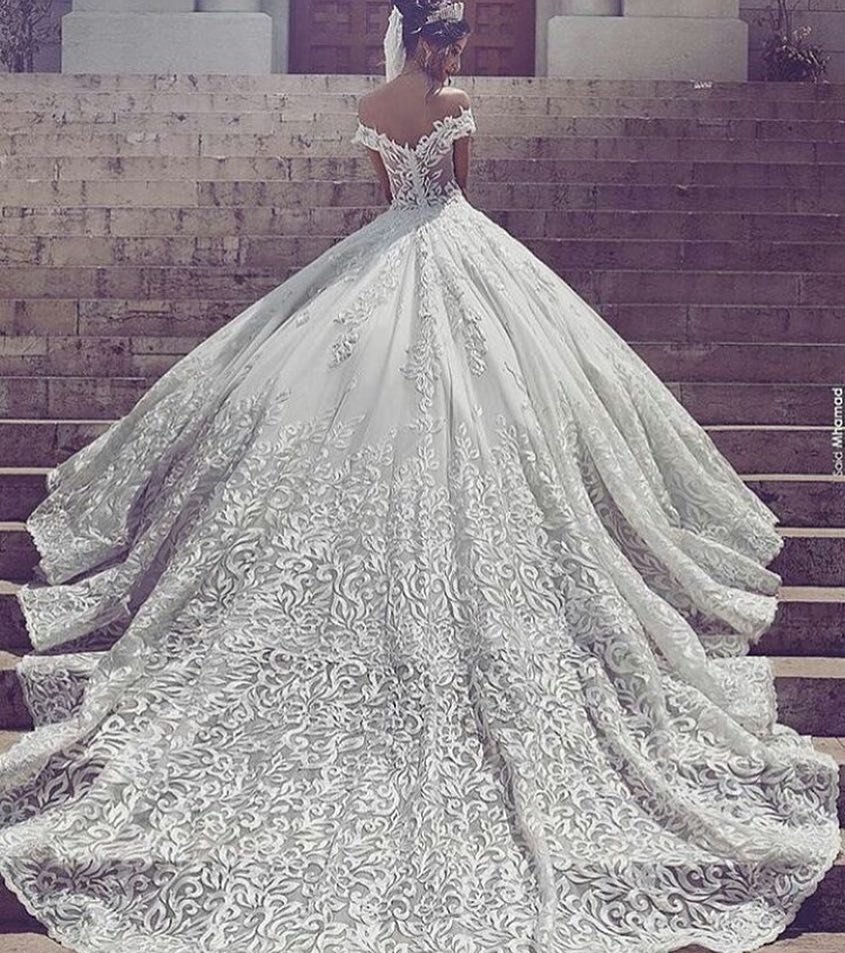 Потрясающее свадебное платье