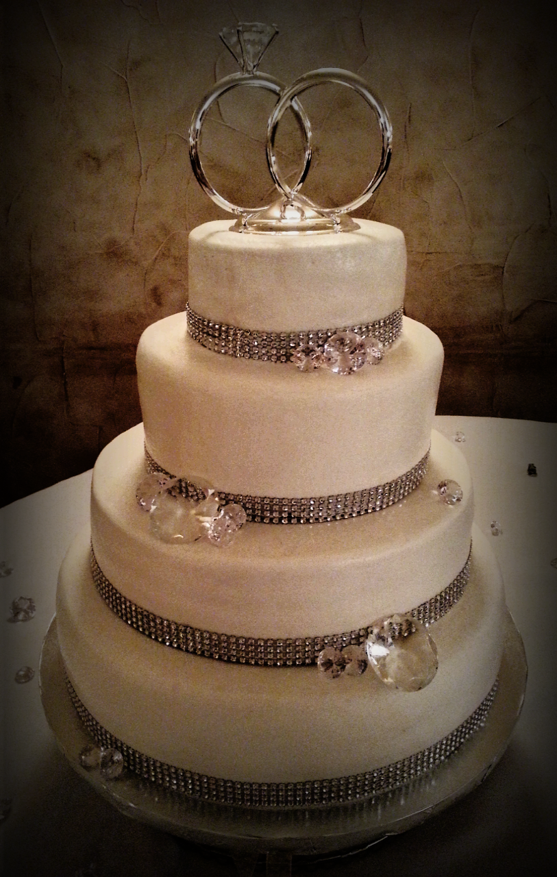 Торт на бриллиантовую свадьбу