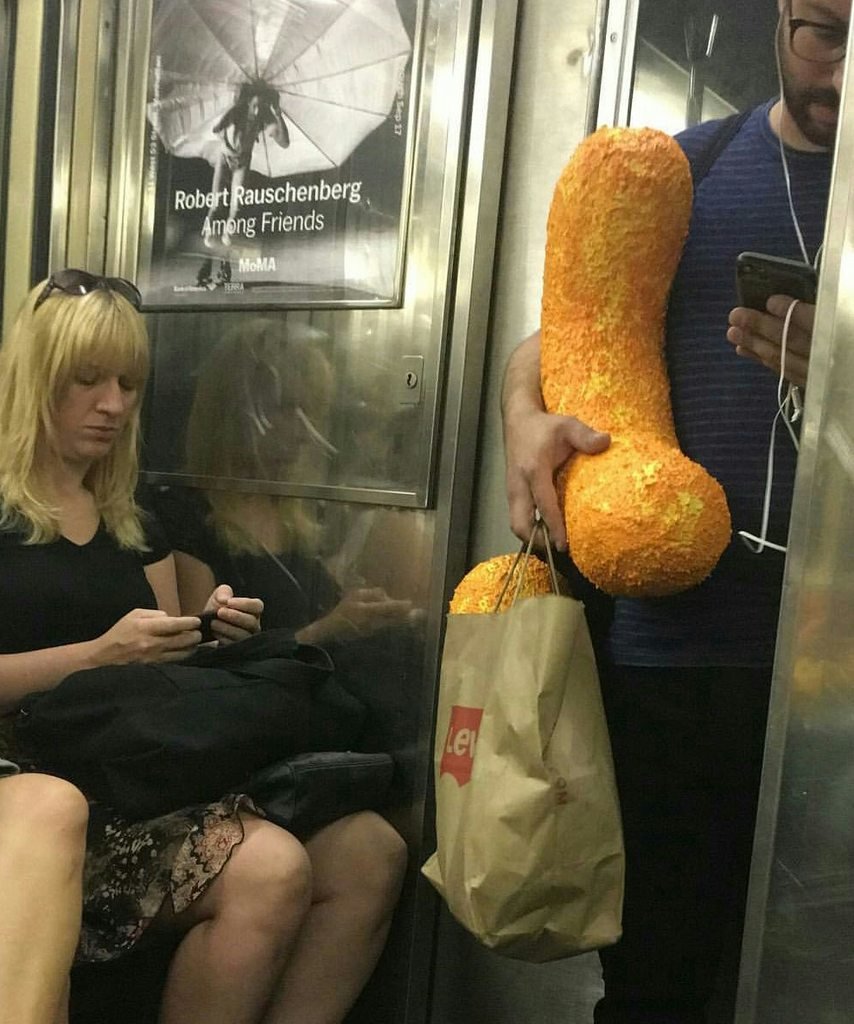 Удивительные вещи в метро