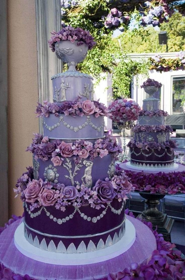 Торт свадебный пурпурный