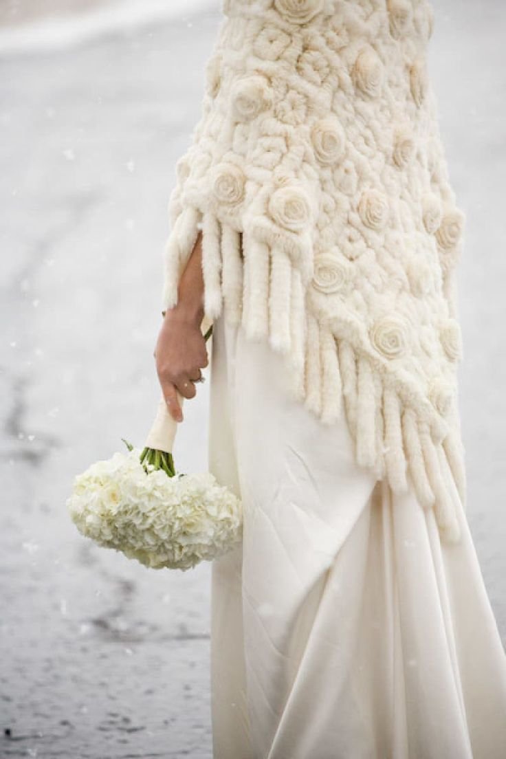 Свадебное платье с пальто
