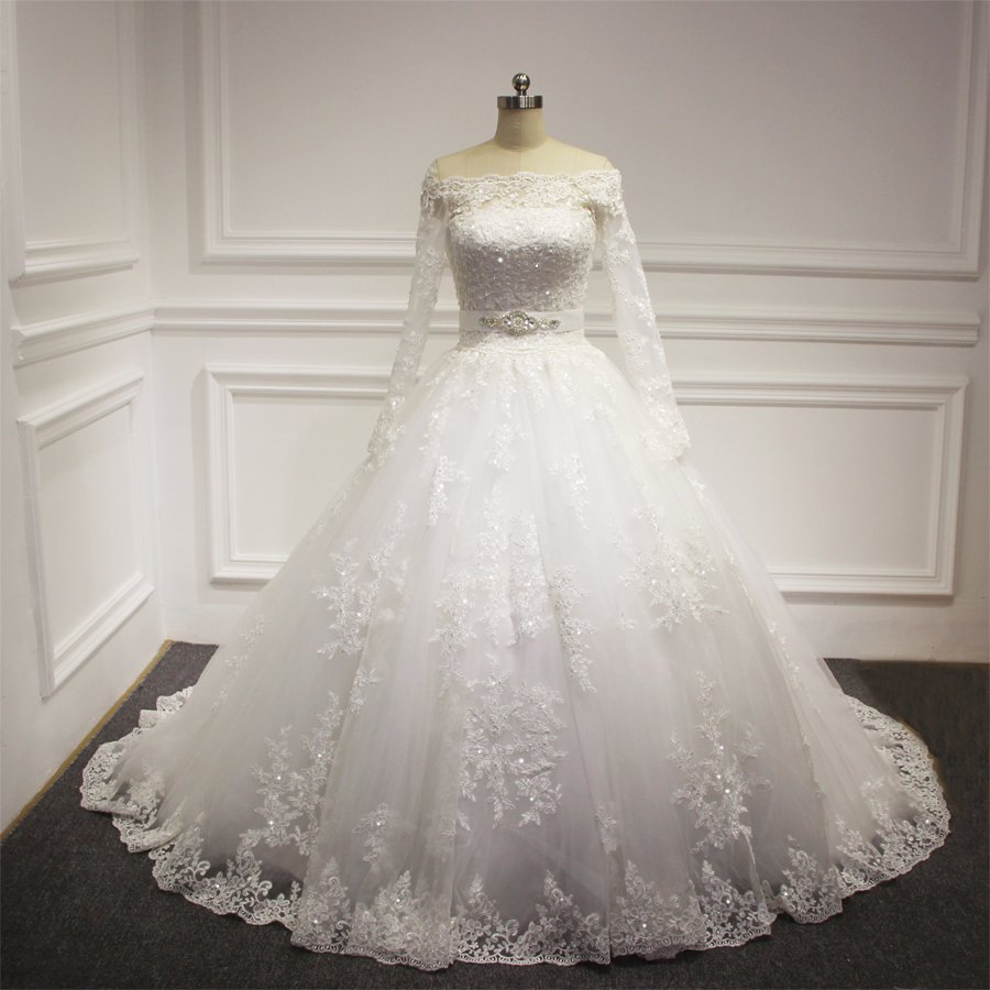 Свадебное платье пышное блестящее белое
