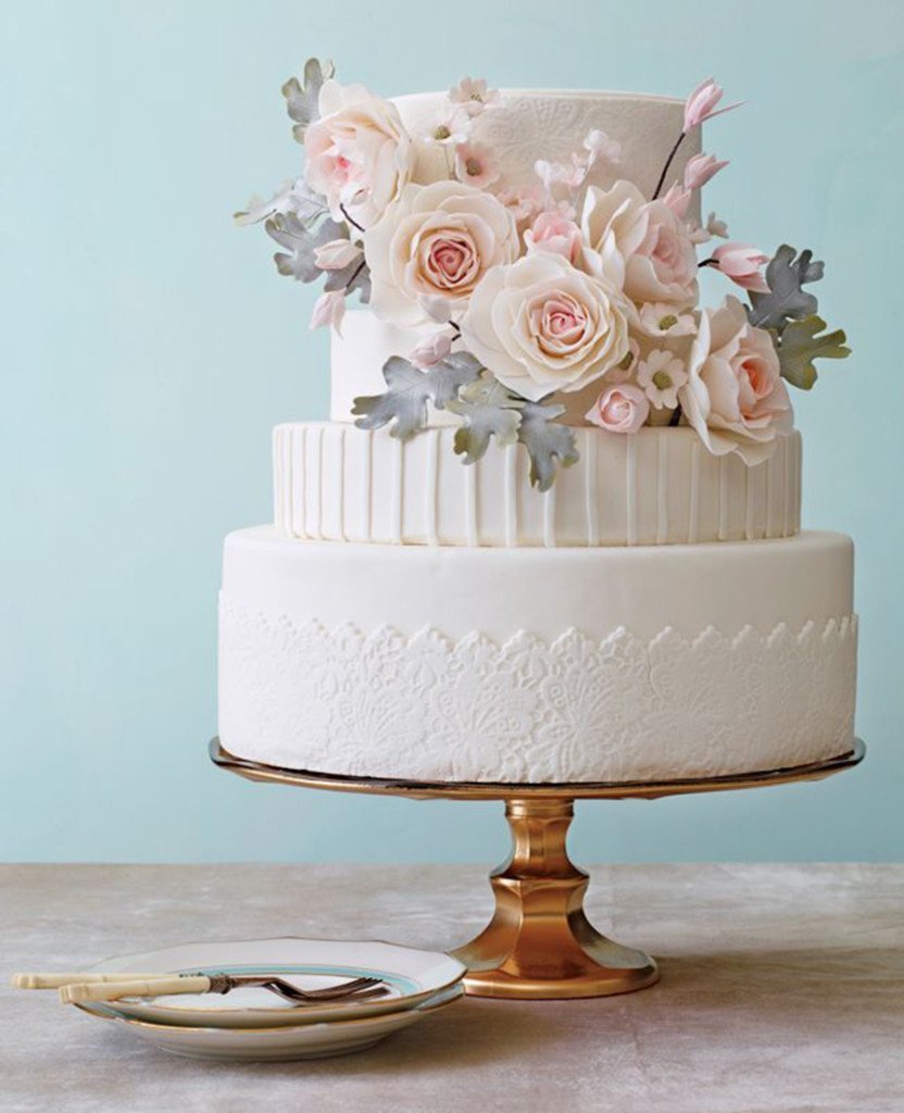 Свадебный торт в классическом стиле
