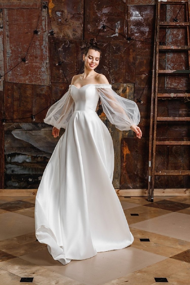 Свадебное платье со съемными рукавами фонариками