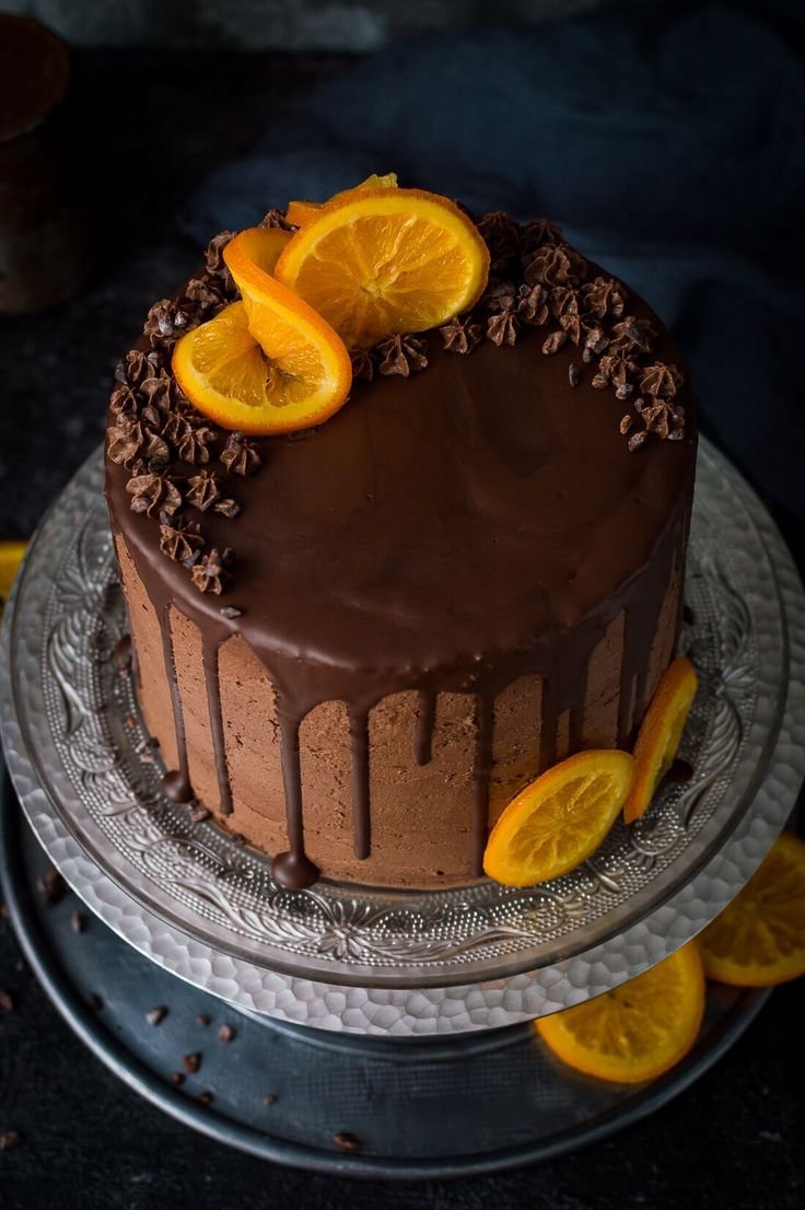 Украсить торт апельсинами и шоколадом