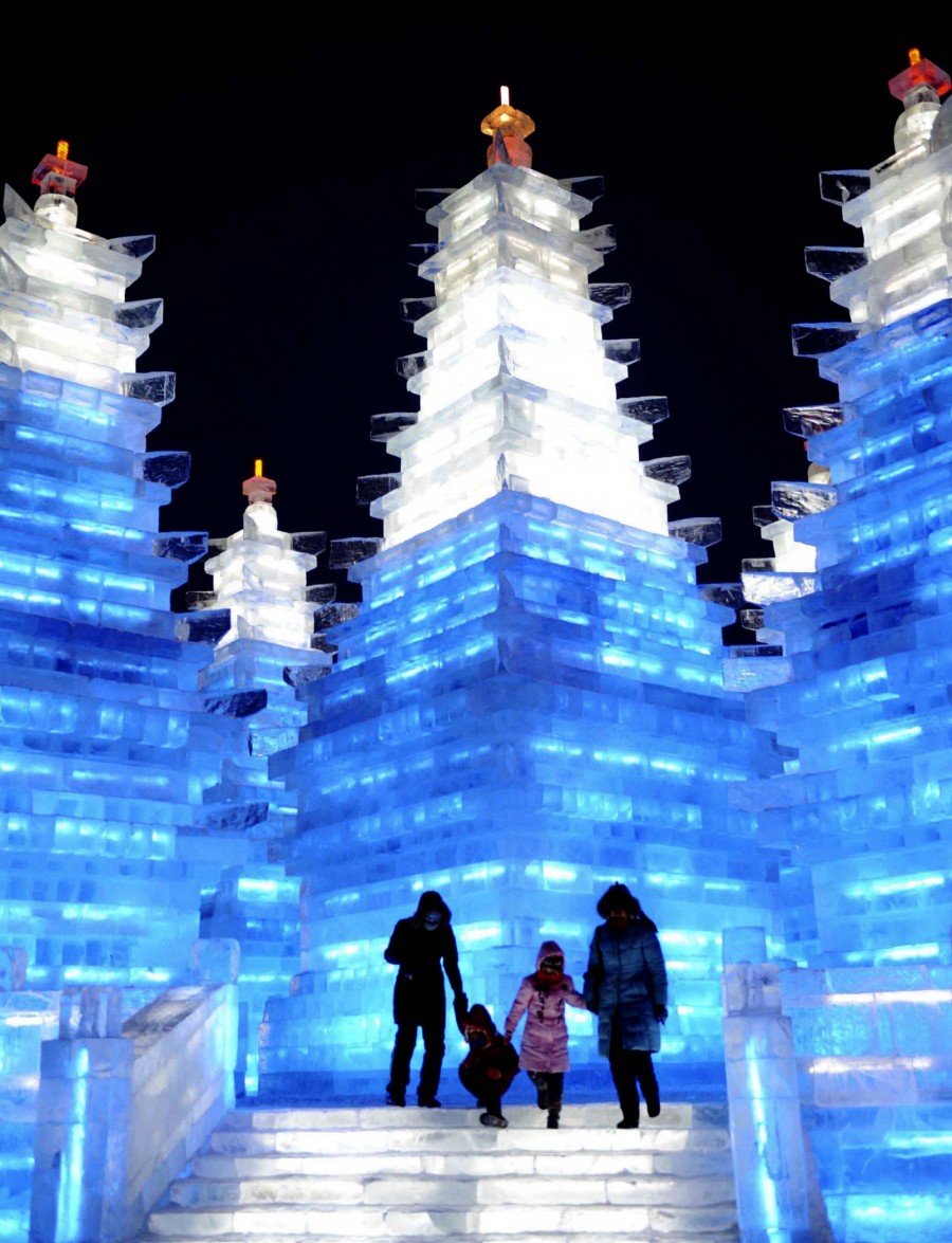 Фестиваль ледяных фигур в Харбине