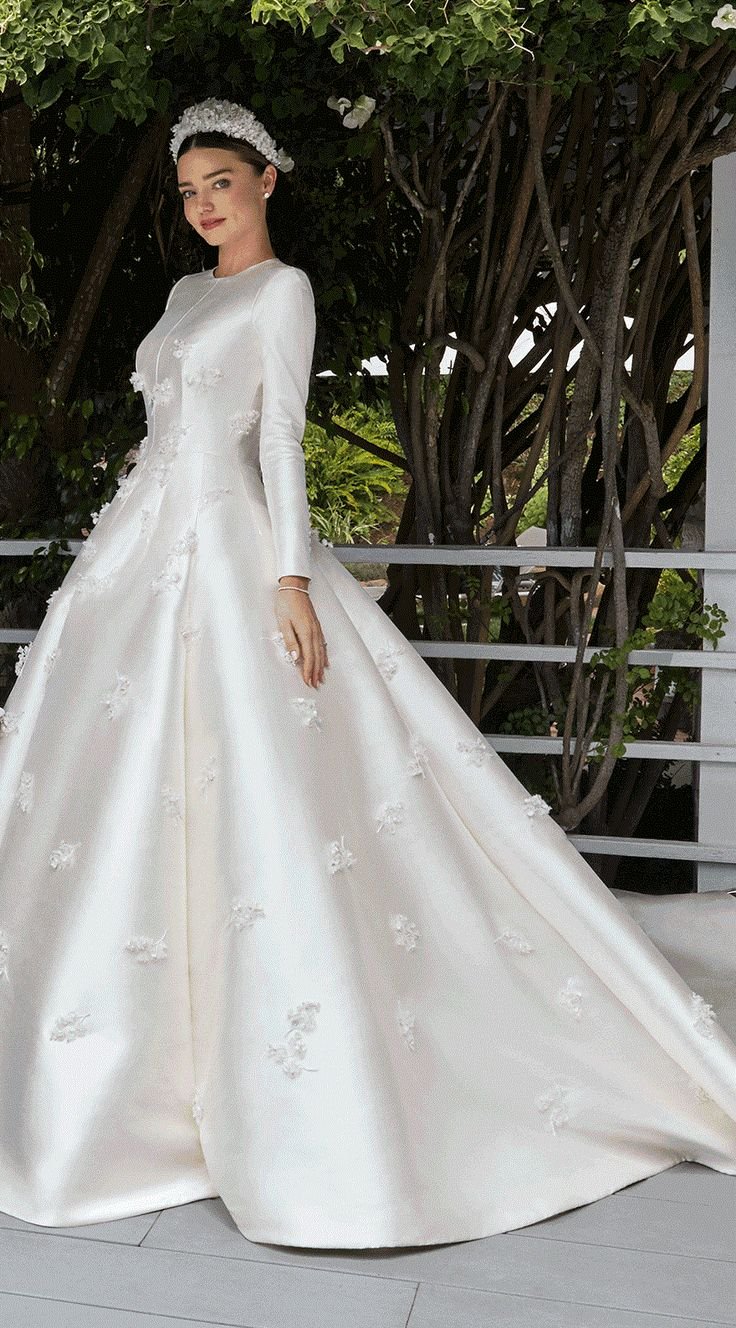 Миранда Керр свадебное платье Dior
