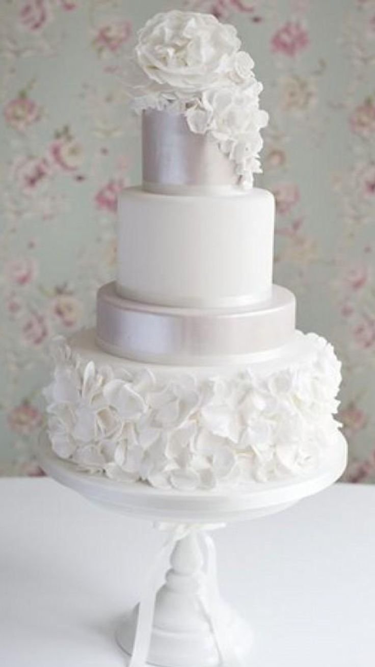 Торт с рюшами свадьба