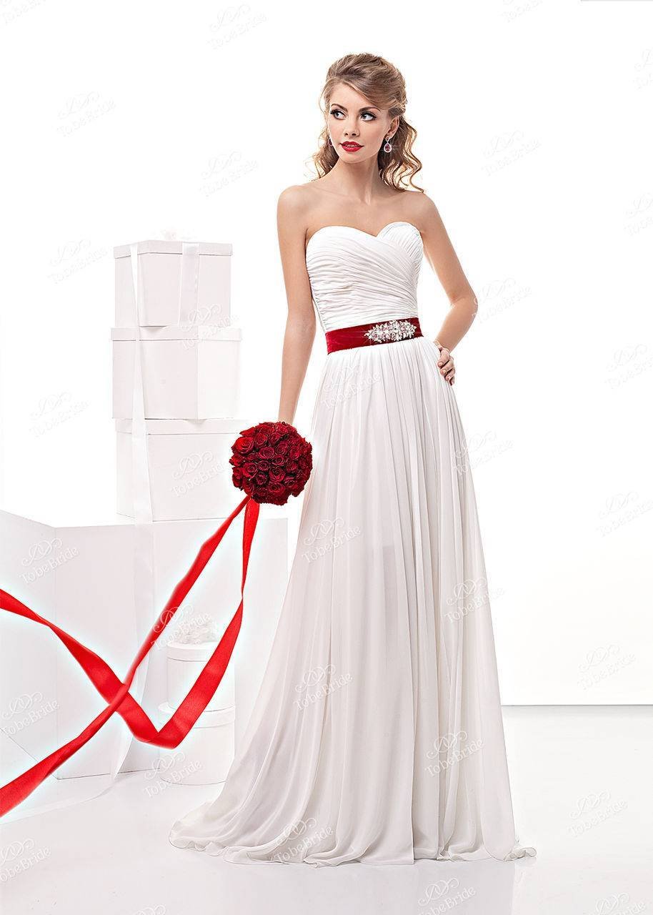 Платье свадебное белое с бордовым