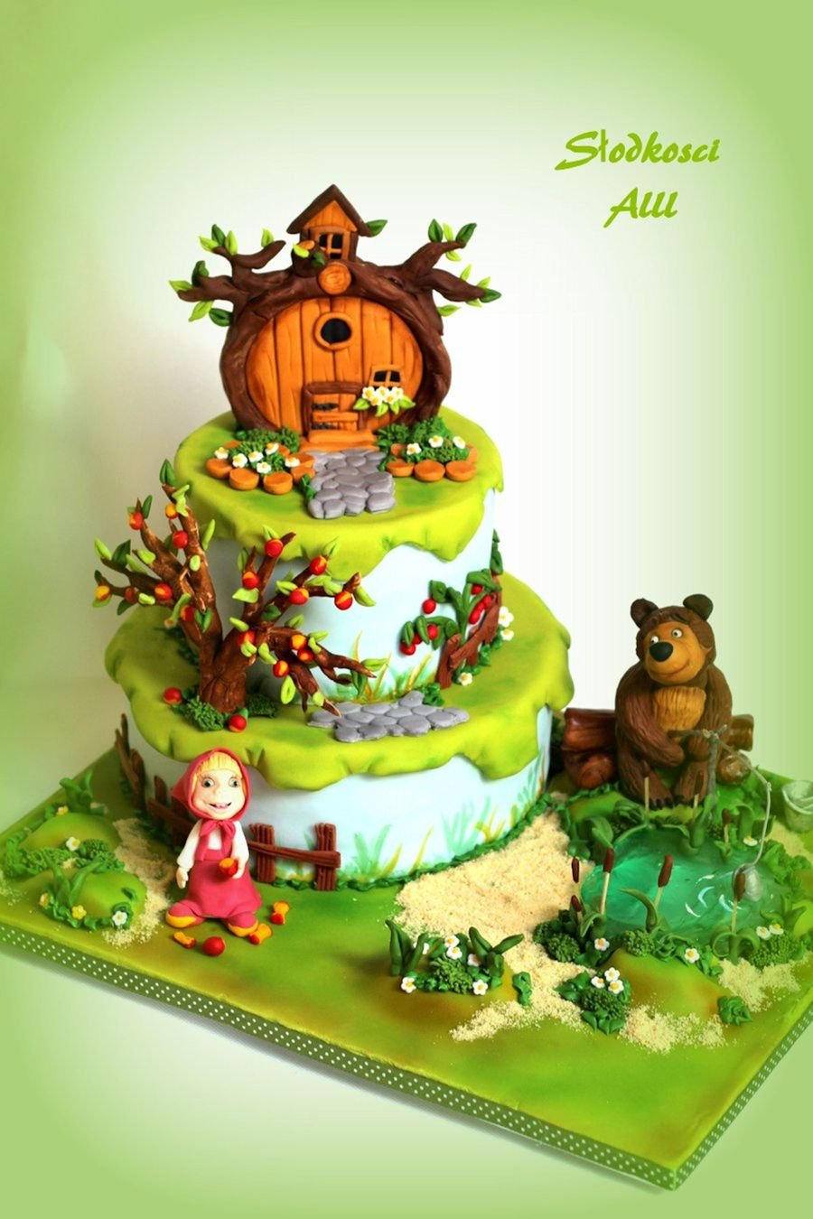 Двухярусный торт Маша и медведь