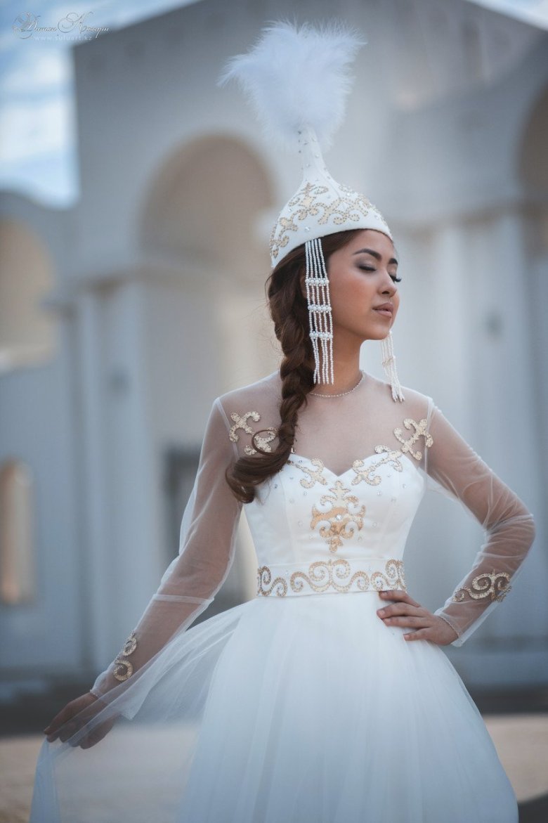 Казахские Свадебные платья в современном стиле