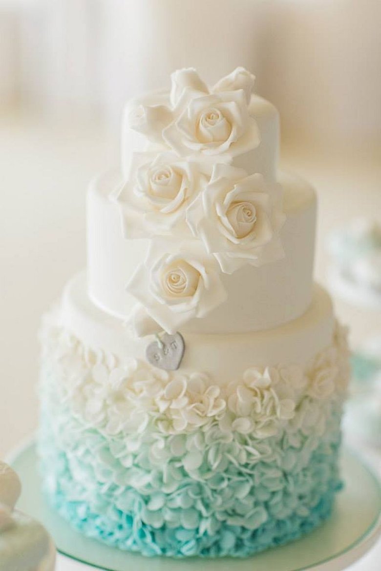 Торт в виде шкатулки на бирюзовую свадьбу