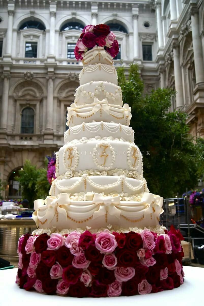 Саид Гуцериев свадьба торт