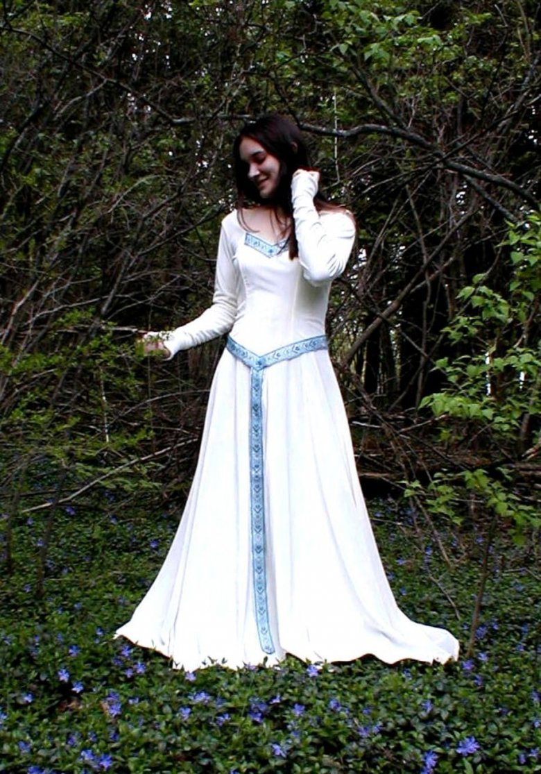 Белое платье Арвен из Властелина колец