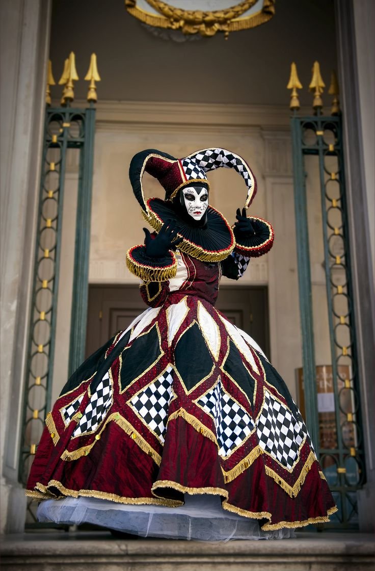 Венецианский карнавал костюм Коломбины