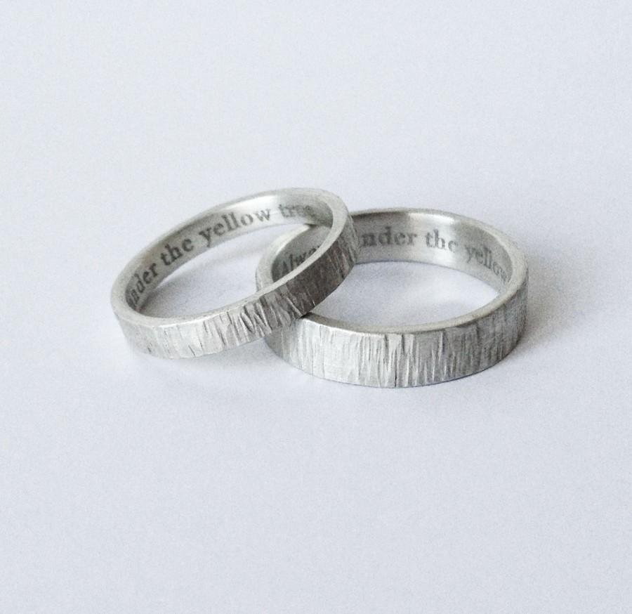Серебряные обручальные кольца с гравировкой