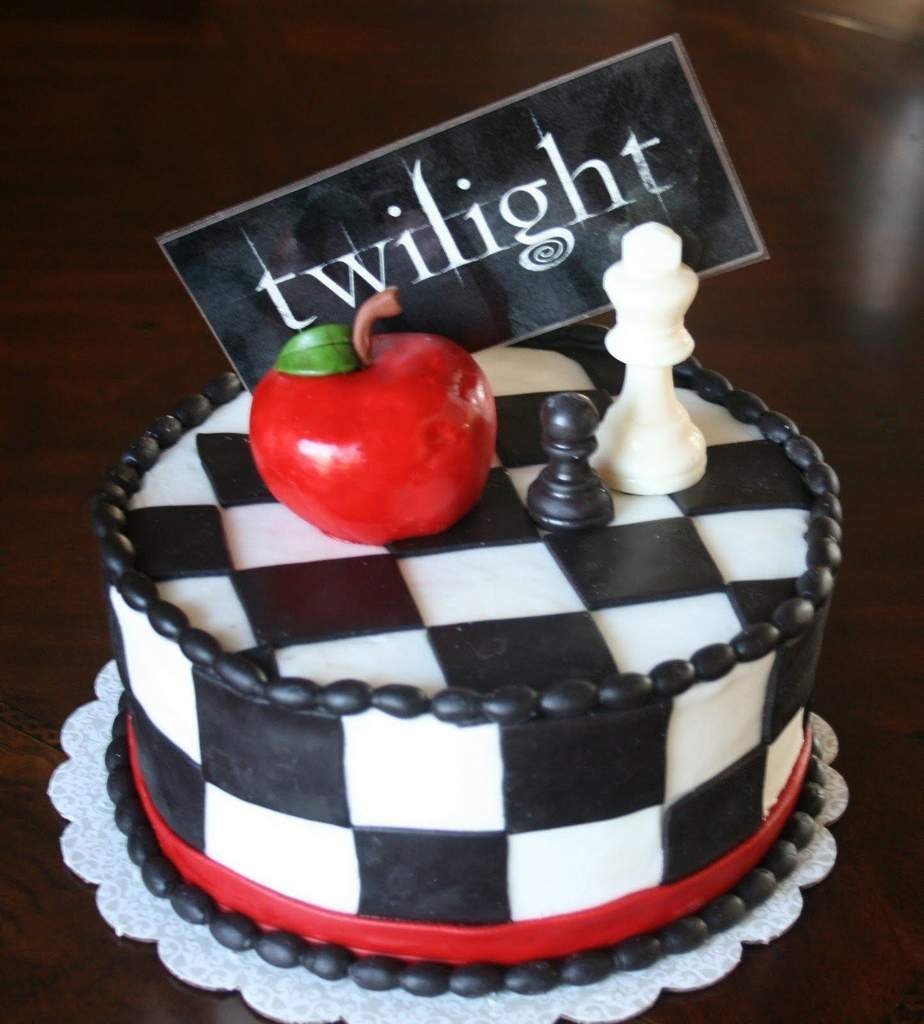 Пирожное в виде шахмат