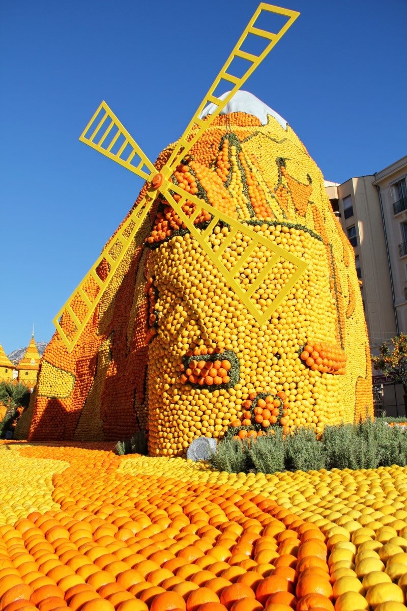 Лимонный фестиваль в Ментоне