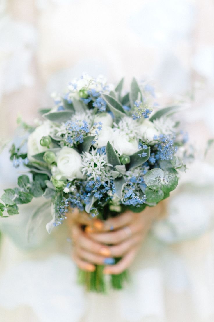 Букет невесты в голубом стиле