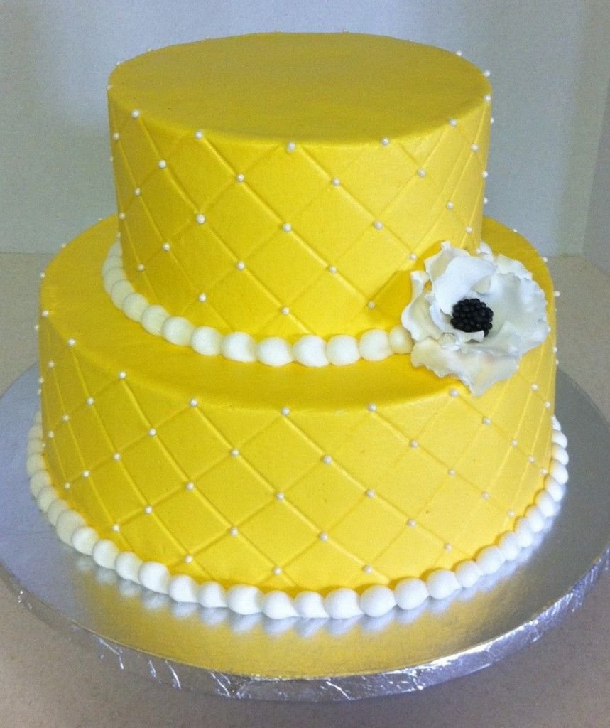 Свадебный торт желтый