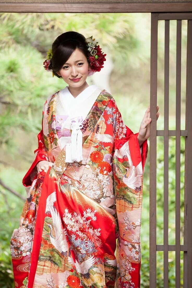Как называется свадебное кимоно