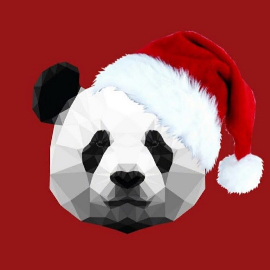Панда в новогодней шапке