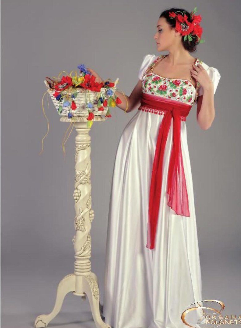 Славянское венчальное платье