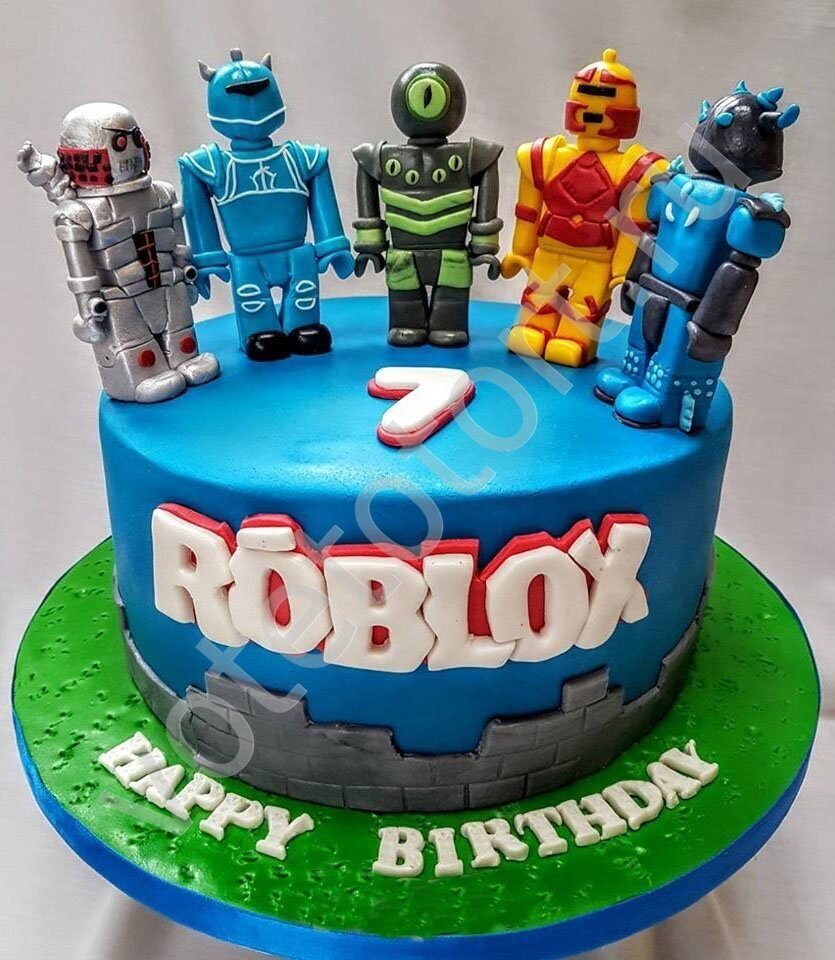Торт с Роблоксом для мальчиков
