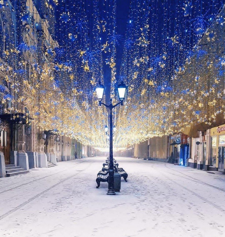 Зимняя Никольская улица