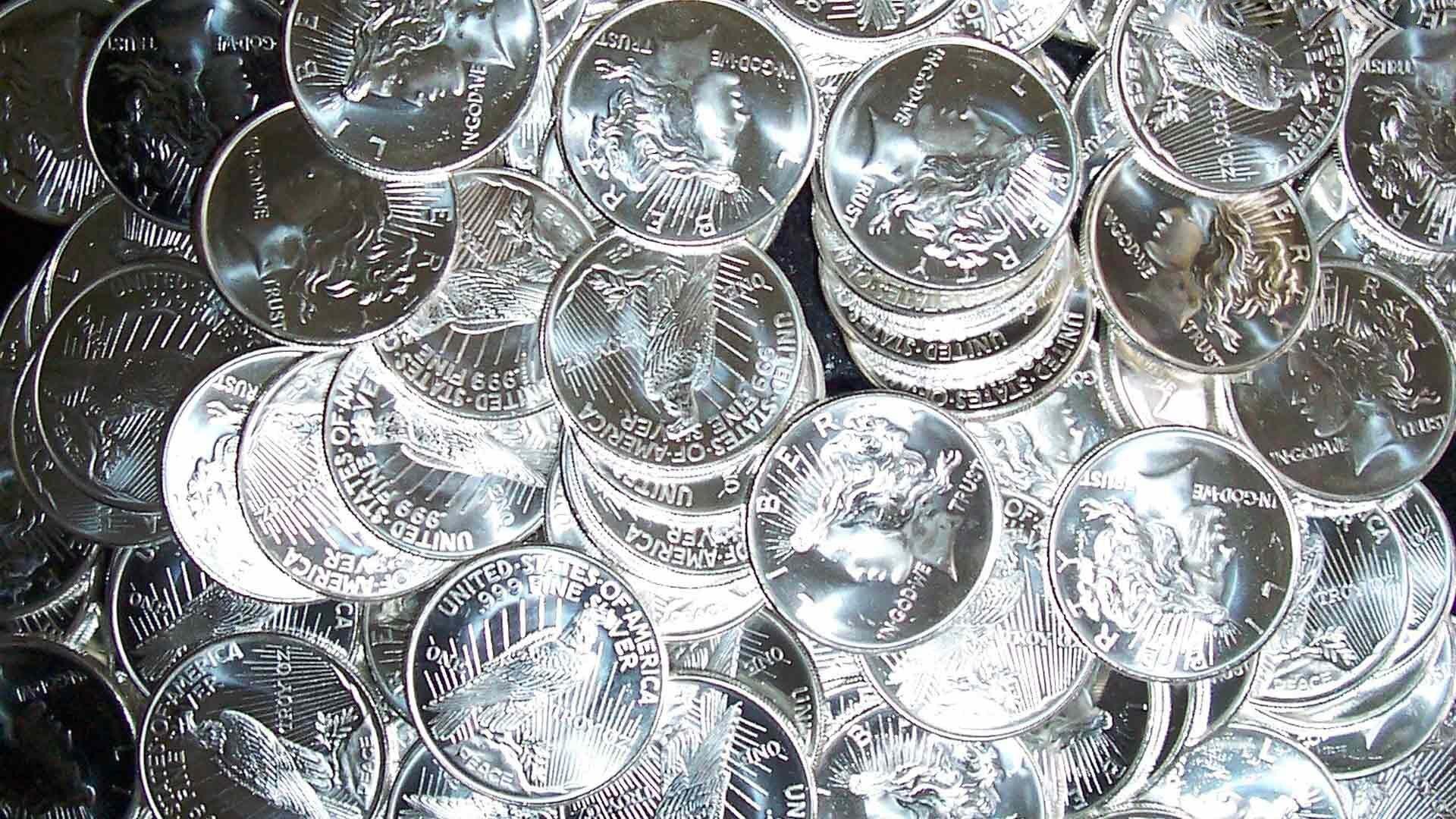 0 currencies. Куча серебряных монет. Серебряная монета. Серебро металл. Серебряная Монетка.