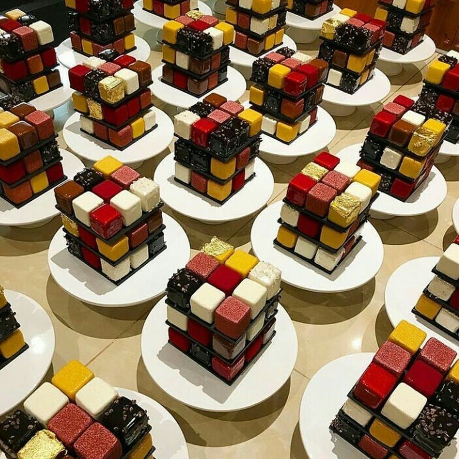 Торт в стиле кубика Рубика