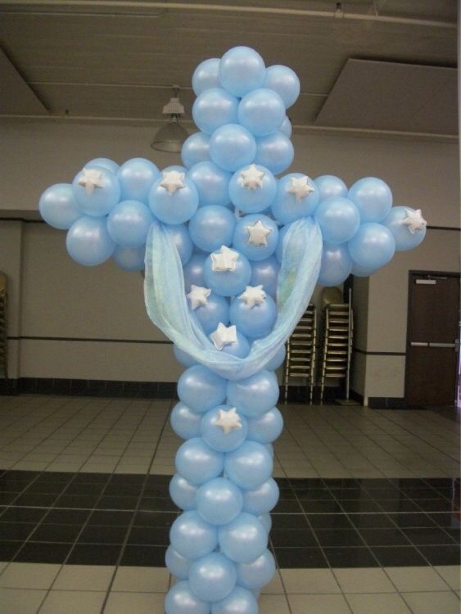 Оформление крестин воздушными шарами