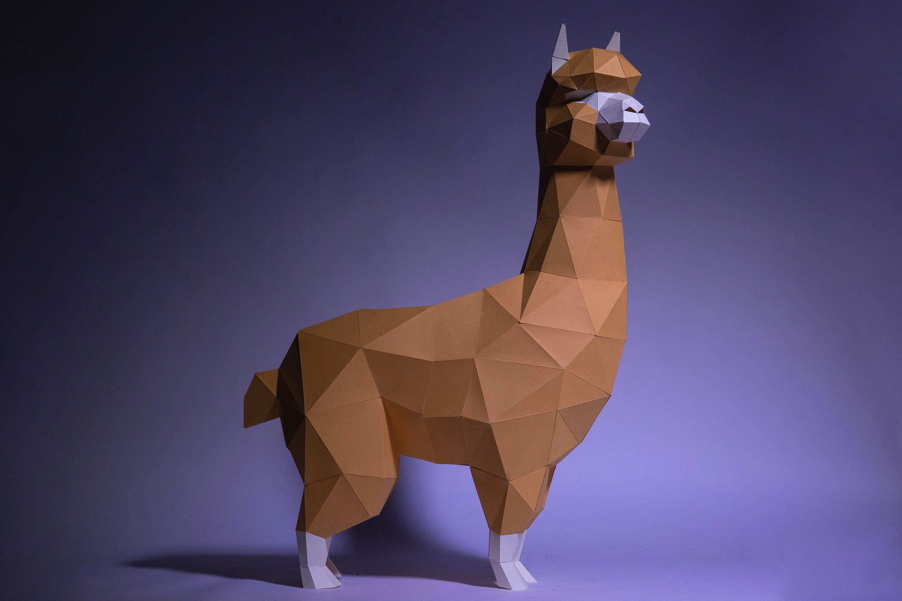 Бумага лама. Лоу Поли 3d паперкрафт. Животное из бумаги. Паперкрафт новый год. Оригами лама.