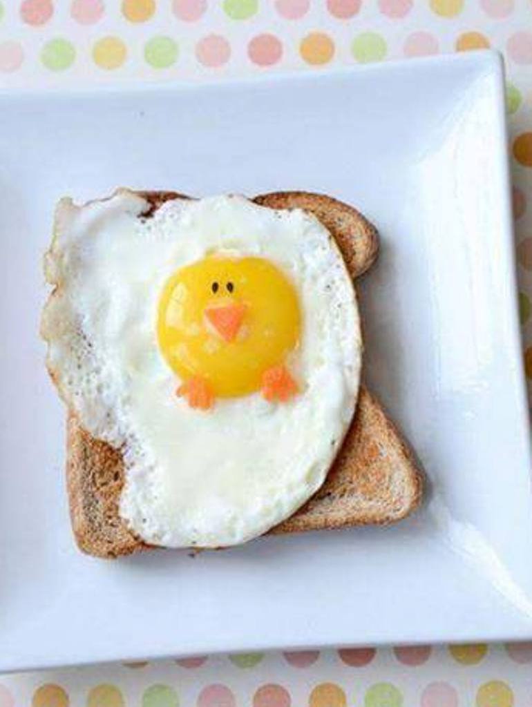 Оригинальный завтрак из яиц