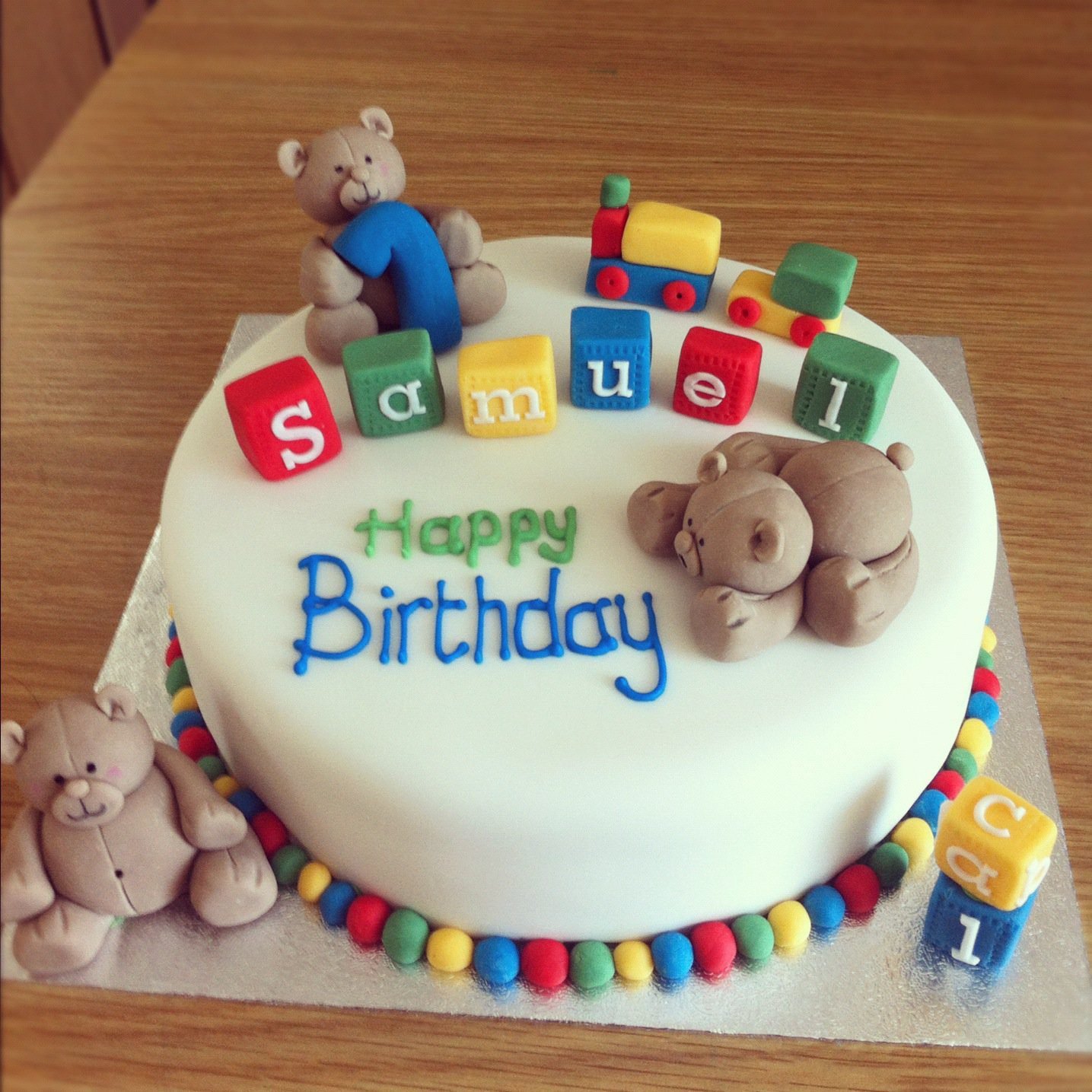 Картинки тортов для мальчика на год. Торт на годик. Торт на годик мальчику. Торт на 1 годик мальчику. Тортики на день рождения для мальчиков 1 годик.
