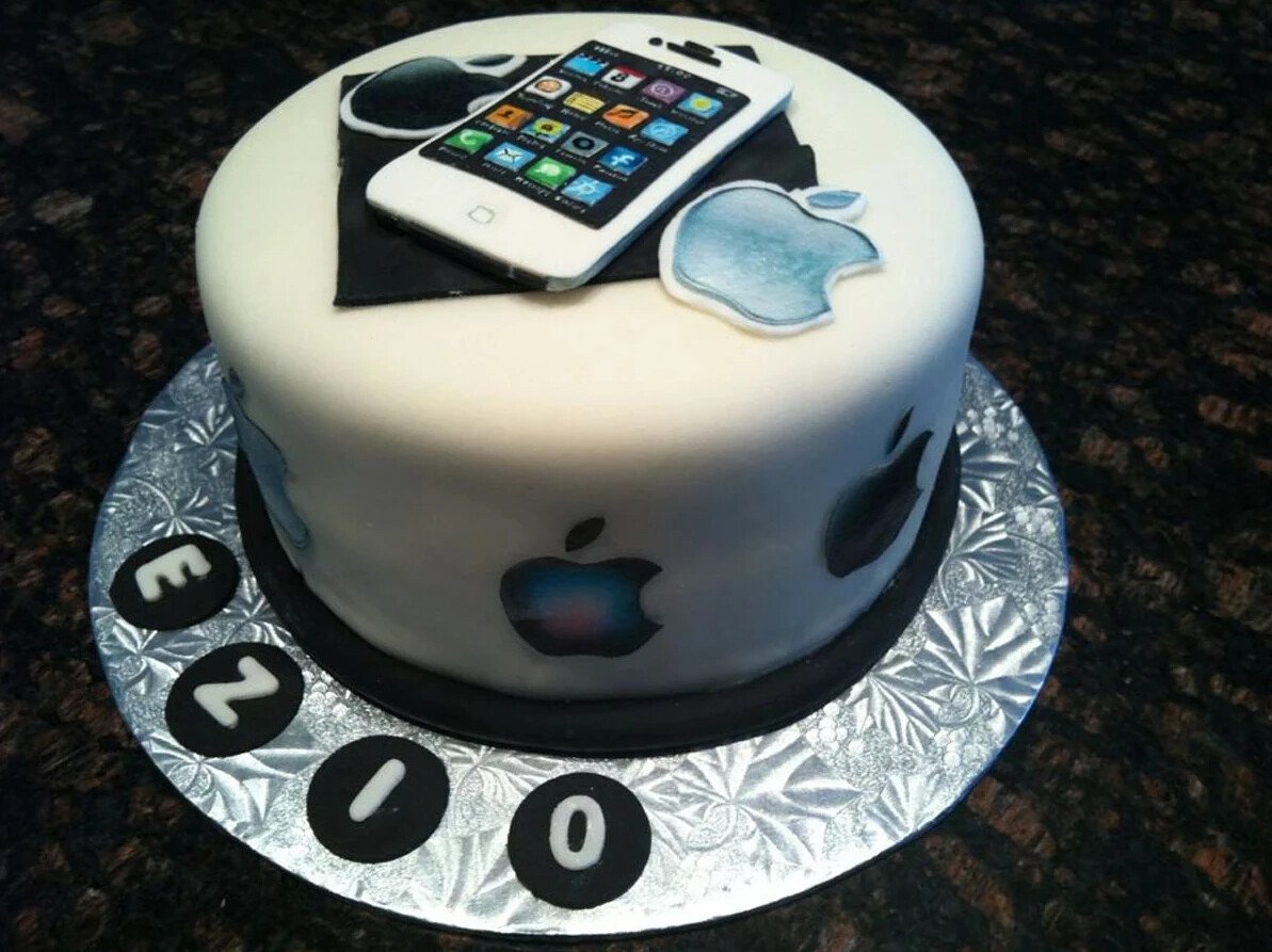 Купили телефон на день рождения. Торт эпл айфон. Торт в виде айфона. Тортик в виде телефона. Торт для подростка.