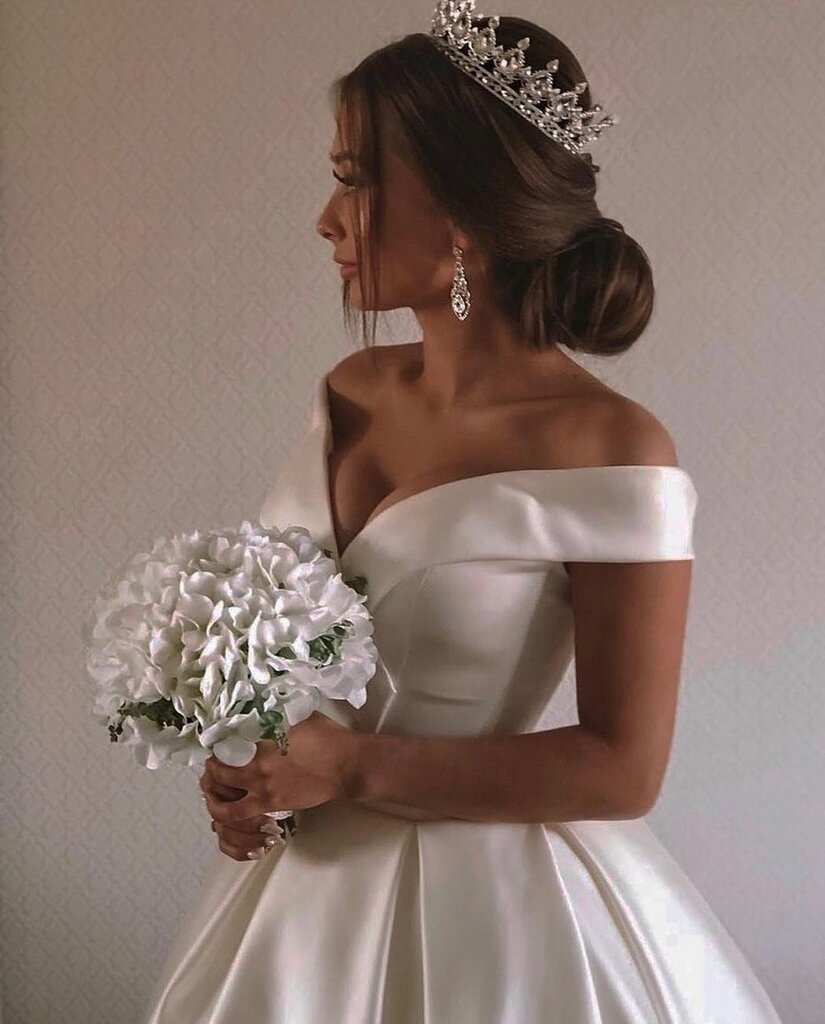 Свадебное платье Луизы Гойлабиевой
