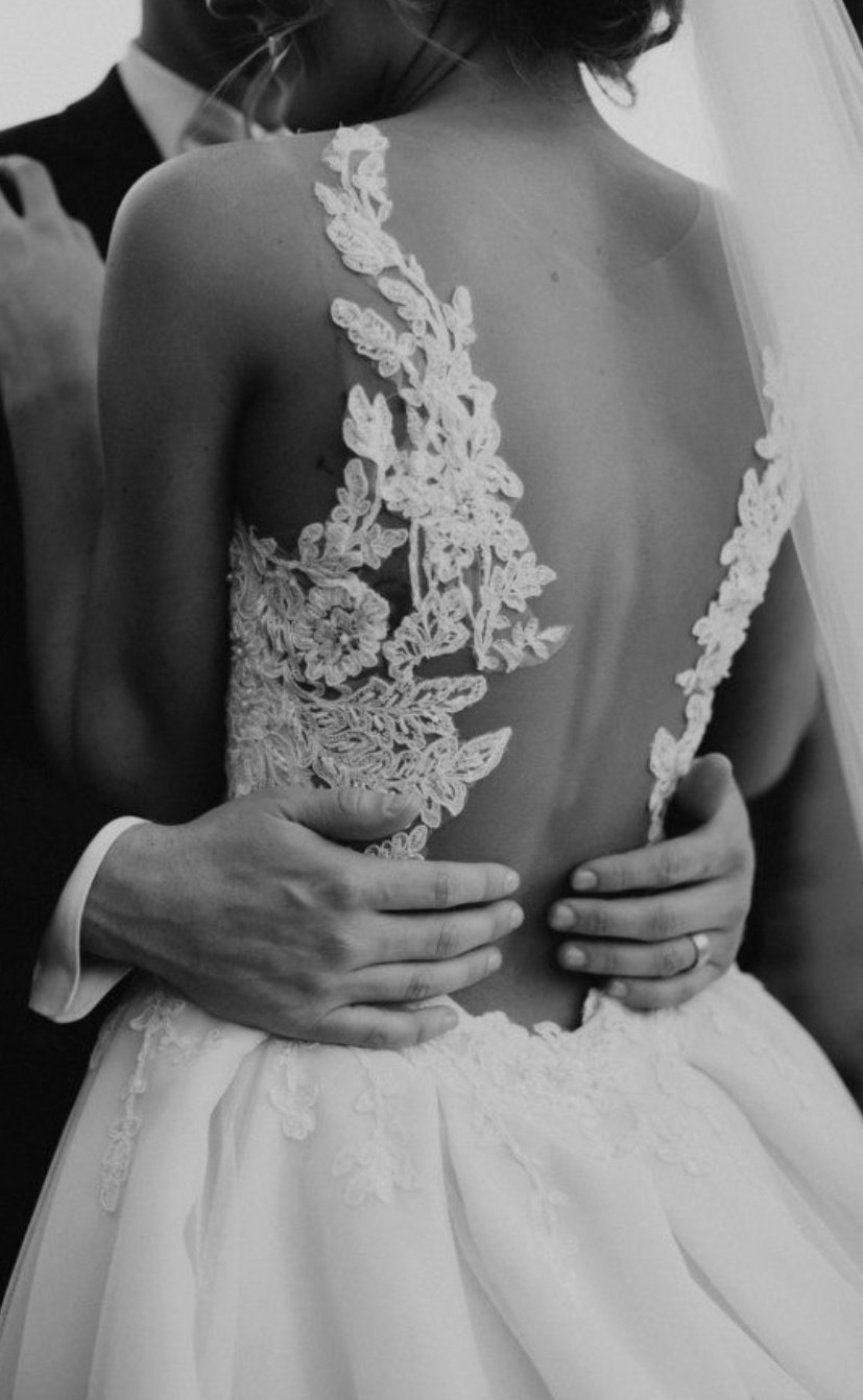 Невеста со спины